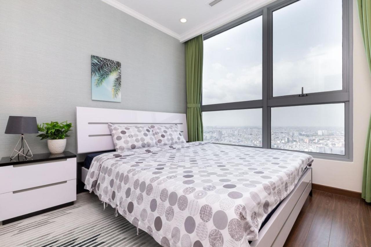 Homes By Christine - Vinhomes Central Park Хошимин Экстерьер фото